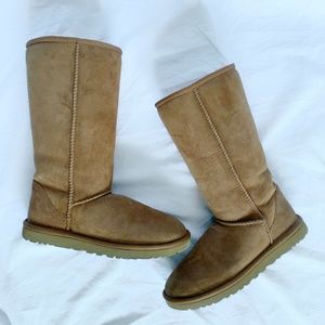 UGG's tall brown boots authentic